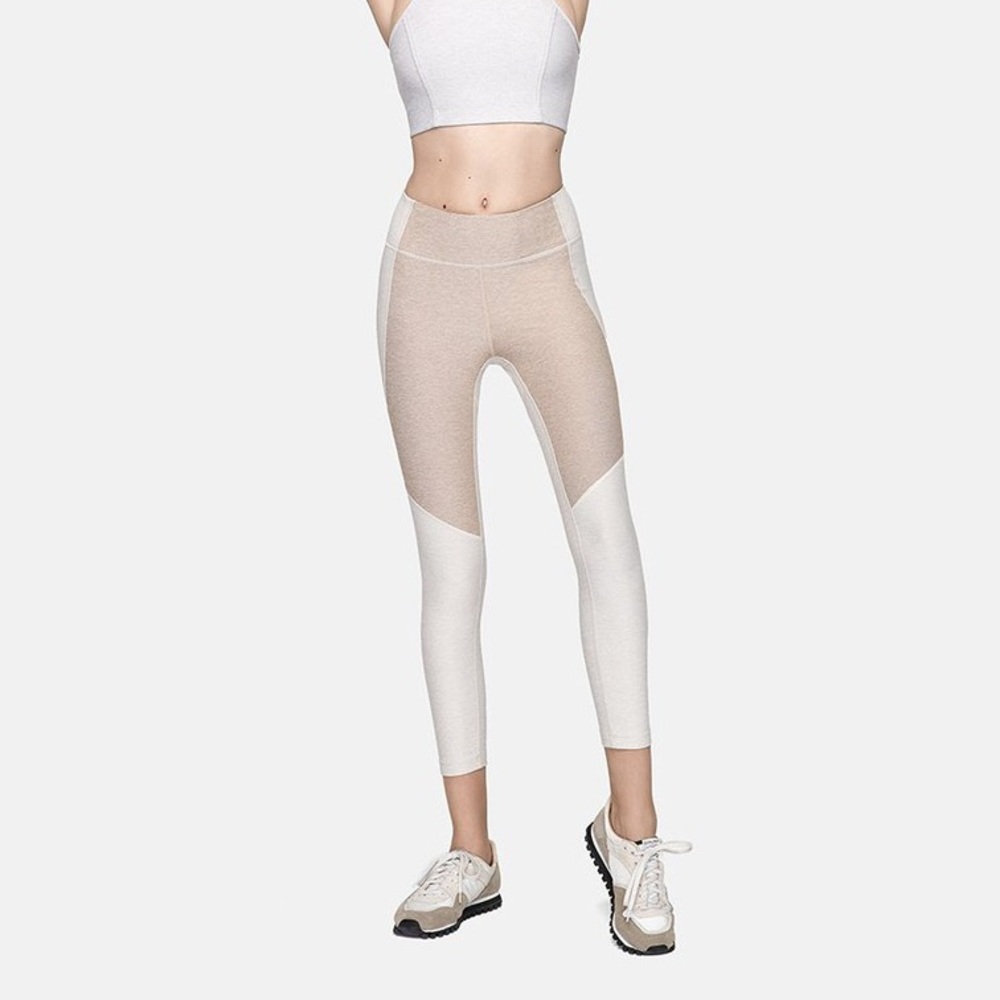 Outdoor Voices Tori-Tones Leggings in Oatmeal